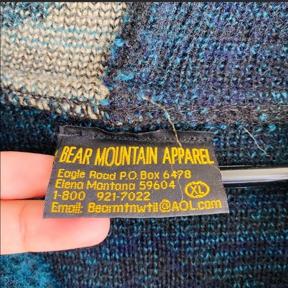 Bear Mountain Apparel Aztec Coat - Picture 3 of 7